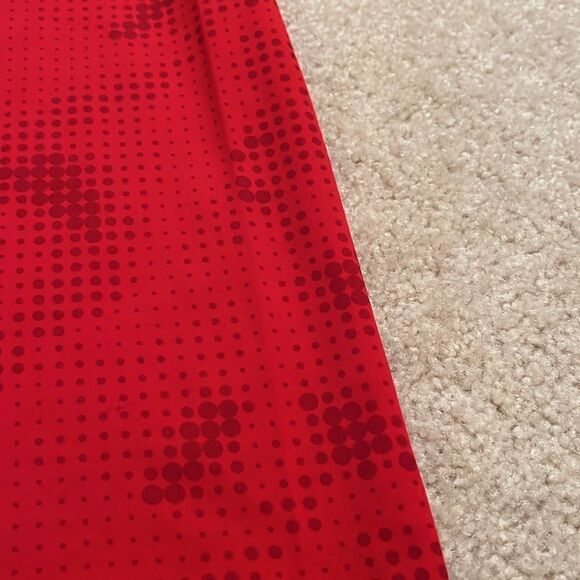 SIZE LARGE TEK GEAR KIDS RED SHIRT - Picture 8 of 8